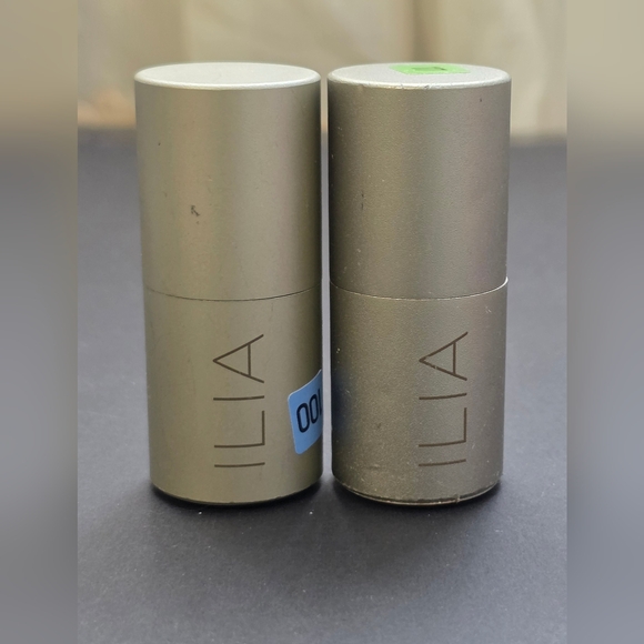 ILIA Polka Dots & Moon Beams stick Set - Picture 2 of 3